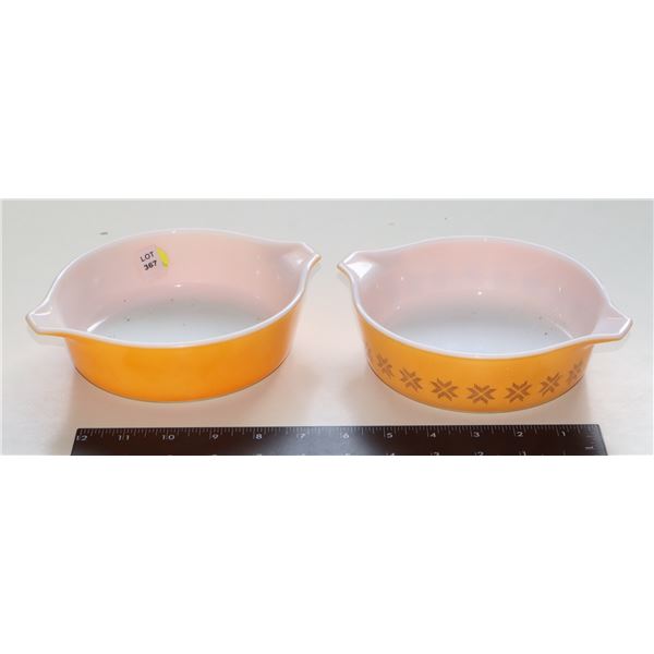 PYREX 2 PIECE SMALL ORANGE SERVING DISHES