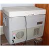 Image 1 : COLEMAN POWERED COOLER WITH SMALL
