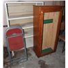 Image 2 : LARGE LOT OF VINTAGE FURNITURE PIECES INCLUDING