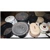 Image 2 : GIANT LOT OF ENAMELED COOKWARE, CANNING POTS