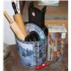 Image 1 : BUNDLE OF MODERN KITCHEN GADGETS, ROLLING PINS,
