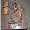 Image 1 : LOT OF ASSORTED VINTAGE TOOLS AND MORE