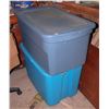 Image 1 : PILE OF TOTES WITH LIDS