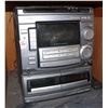 Image 1 : AIWA CD/ CASSETTE/ RADIO SYSTEM WITH TWO SPEAKERS