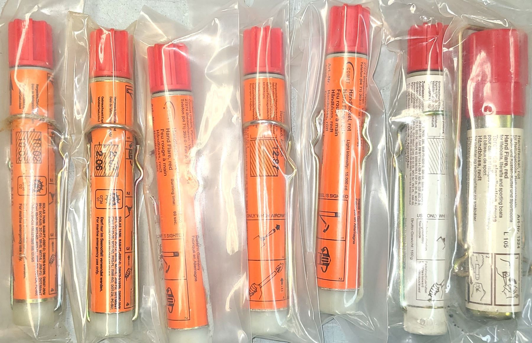 Hand Flares - 6 Comet Red Hand Flares