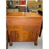 Image 1 : Early American pine dry sink, circa 1850, copper lined (2)