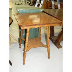 24" square Quarter Sawn oak lamp table circa 1900 (2)