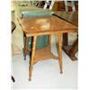 Image 1 : 24" square Quarter Sawn oak lamp table circa 1900 (2)