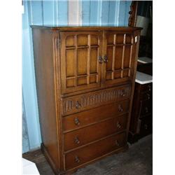 Oak Quarter Sawn high boy chest with 4 drawers and 2 doors, circa 1920 (193)