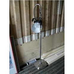 Stainless steel light and roll around table (191)