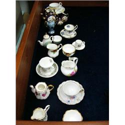 Lot of miniature tea sets and cups, made by Spode, Royaltaera, etc. (170)