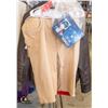 Image 1 : JEANS SHORTS SIZE 40 AND HEADPHONES