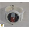 Image 1 : STEEL UNISEX QUARTZ WATCH WATER RESISTANT WHITE