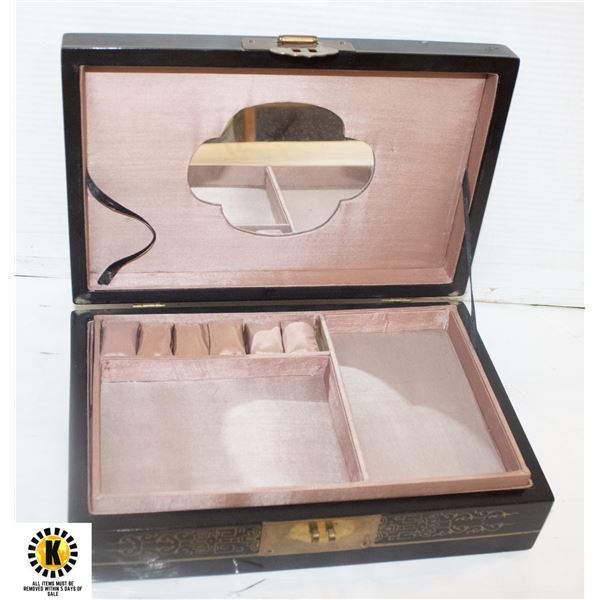 LARGE BEAUTIFUL JEWELRY BOX - ESTATE