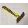 Image 1 : VINTAGE GILLETTE GOLD SAFETY