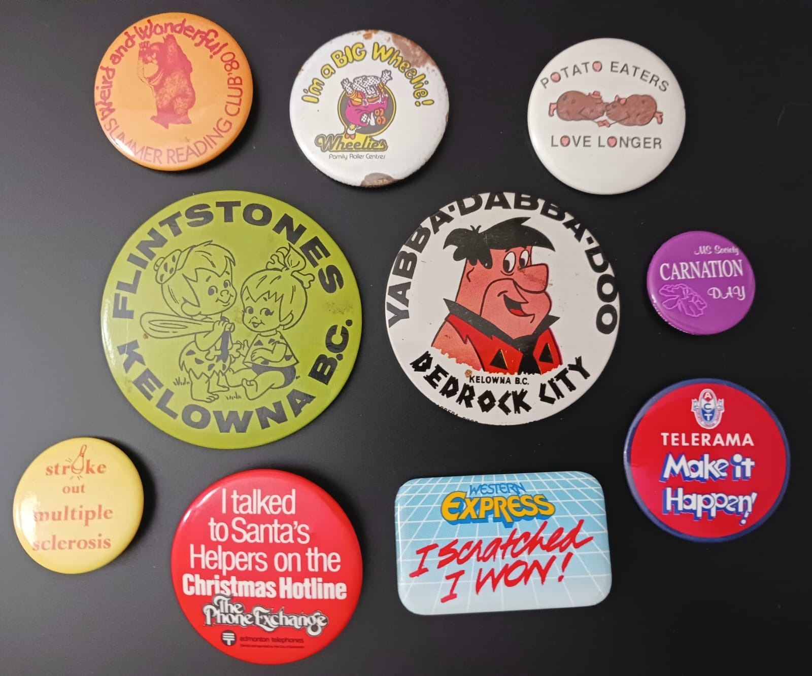 LOT OF 10, 1980'S VINTAGE PINBACK BUTTONS