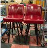 Image 2 : 4 HEAVY STUDDED LOUISIANA STYLE STOOLS