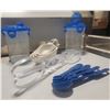 Image 2 : SALAD DRESSING CONTAINER SET W/ LIDS