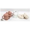 Image 1 : 5 PC LOT MINIKA SILICONE BABY CUPS AND SNACK
