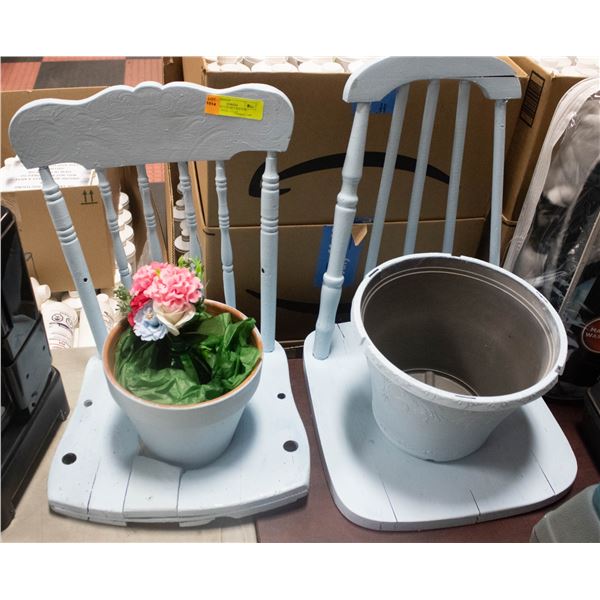 2 SHELVES CAN BE USED FOR PLANTS - POTS- 1 CLAY