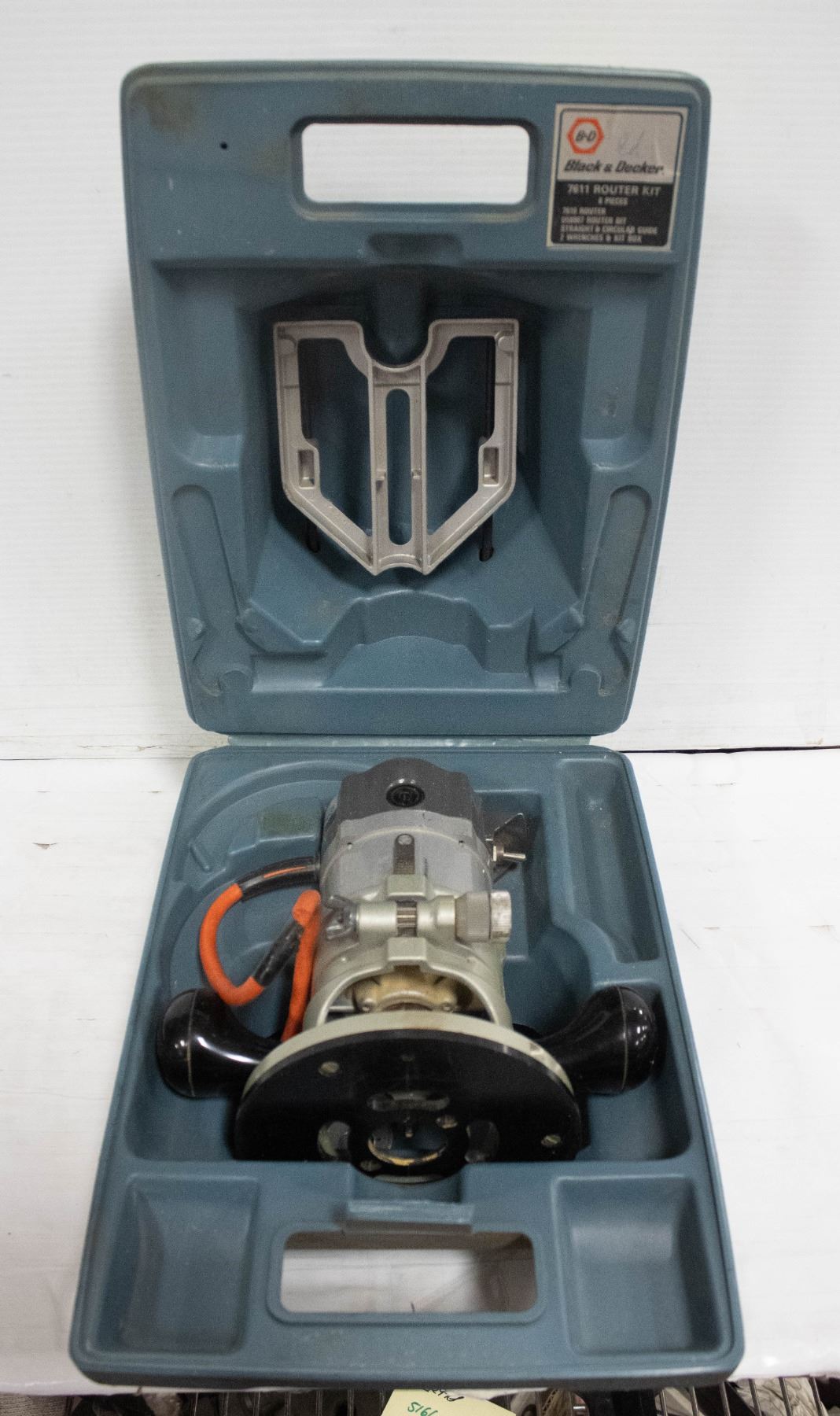 BLACK & DECKER 7611 ROUTER KIT