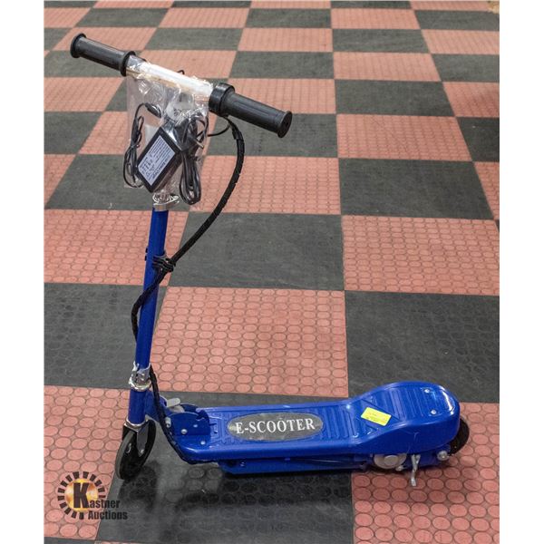 E-SCOOTER WITH CHARGER