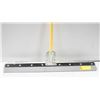 Image 1 : 24" RUBBER SQUEEGEE