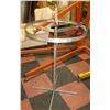 Image 1 : ROUND METAL ADJUSTABLE CLOTH RACK