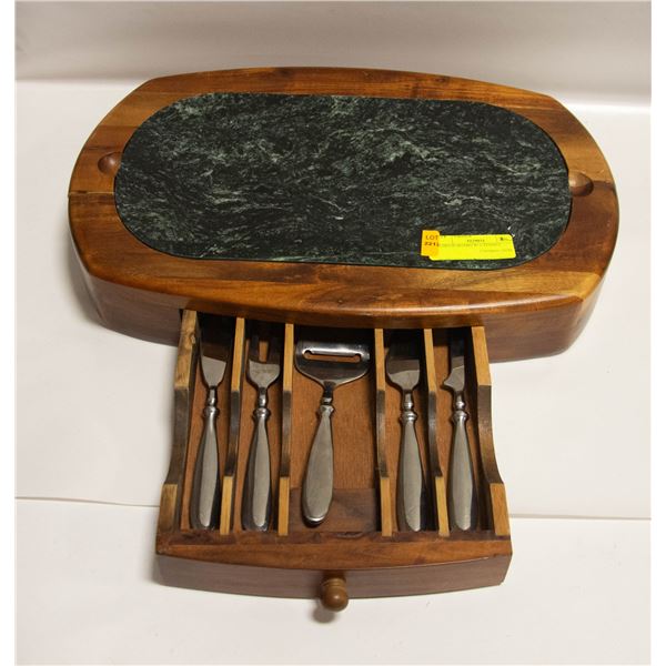 CHEESE BOARD W/ UTENSILS