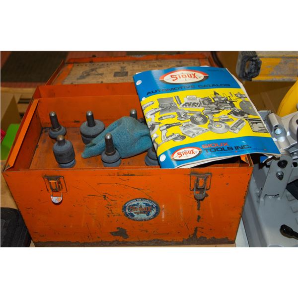 SIOUX TOOLS SET NO. 1724-BB VALVE SEAT GRINDER SET