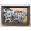 Image 1 : FLAT OF ASSORTED ADUSTABLE CLAMPS