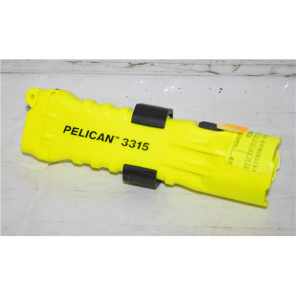PELICAN 3315 FLASHLIGHT WATERPROOF AND
