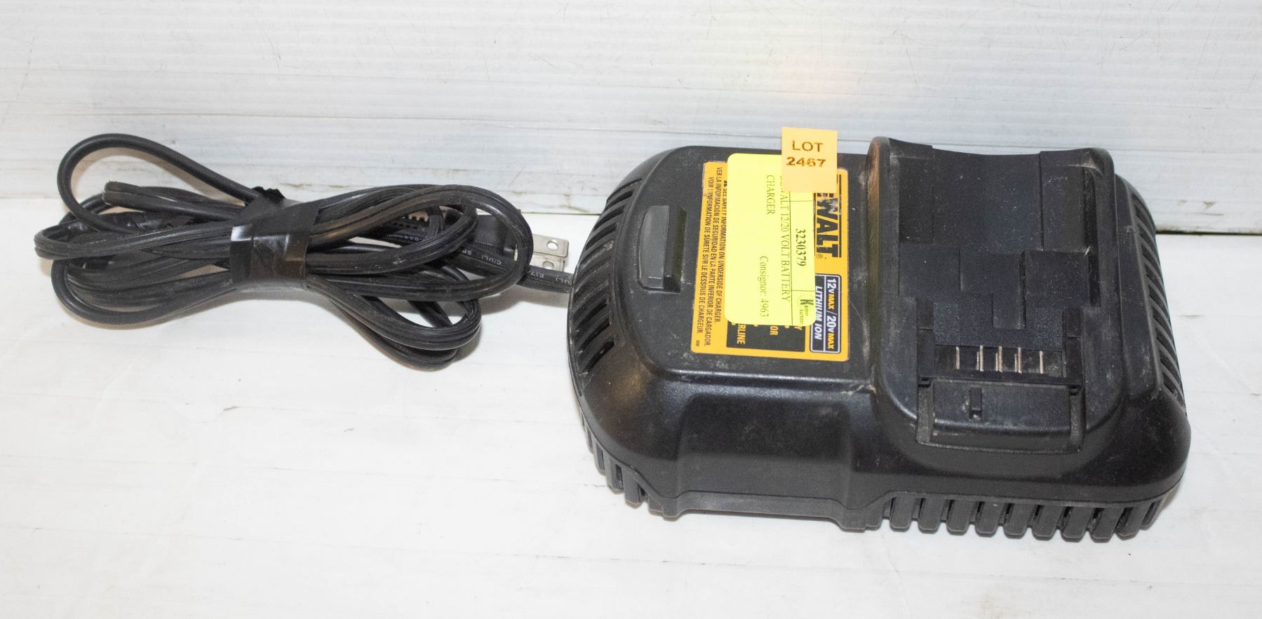 DEWALT 12 20 VOLT BATTERY CHARGER Dewalt 12 20 volt battery charger