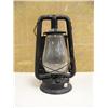 Image 1 : Kerosene barn lamp (194)