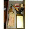Image 3 : Hook rug machine and pair of covered dishes (189)