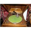 Image 3 : American Quarter Sawn oak table top victrola, made by Pathe Freres photograph company NY (199)
