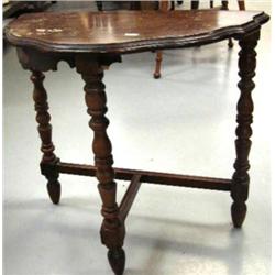 Small wood hall table (199)