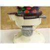 Image 2 : Antique gumball machine (194)