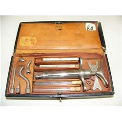 Old doctor's needle set (194)