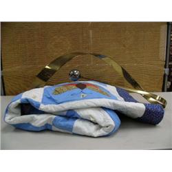 Brass music note art work with no base, 2 patchwork quilts (199)