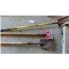 Image 2 : Spade, Shovel, Roofing Shingle Scraper, Fork