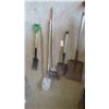 Image 1 : Spade, Shovels, Broom
