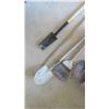 Image 3 : Spade, Shovels, Broom