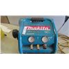 Image 2 : Makita 2.5HP 4.2 Gallon Air Compressor with Hose