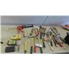 Image 1 : Trowels, Scrapers, Caulking Guns, Sanding Blocks, Plus