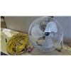 Image 1 : Uberhaus 20'' Fan, Extension Cords 