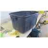Image 8 : Sand Paper, Belt Sand Paper, Wooster Sherlock & More in Storage Tub