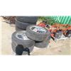 Image 1 : 5 Kumho 205/55R16 Tires on Pontiac Rims