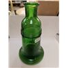 Image 1 : Liberty Bell. Unknown maker. Green glass. Made in Taiwan.