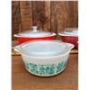 Image 2 : Antique Pyrex Dishes